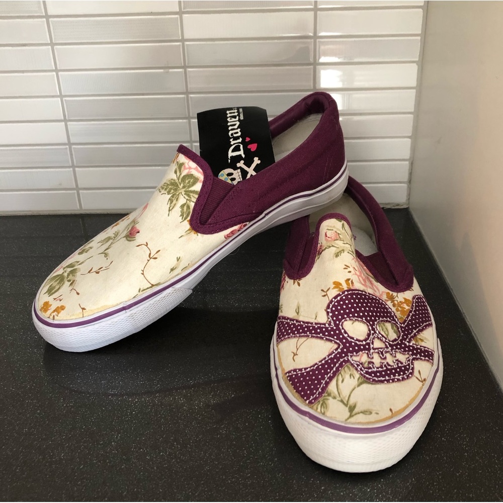 NWT Draven women’s slip on sneakers